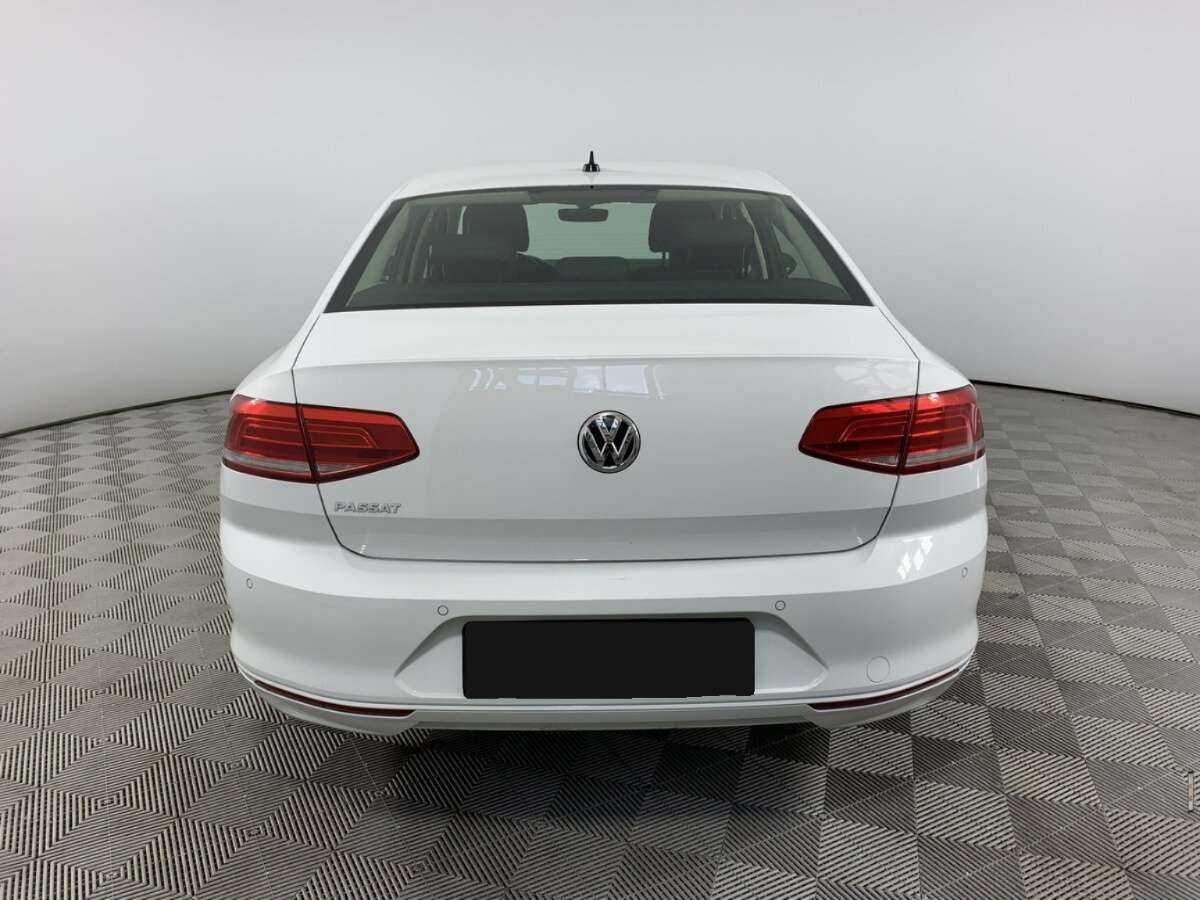 Volkswagen Passat б/у, 2019, Роботизированная. Фото: #5