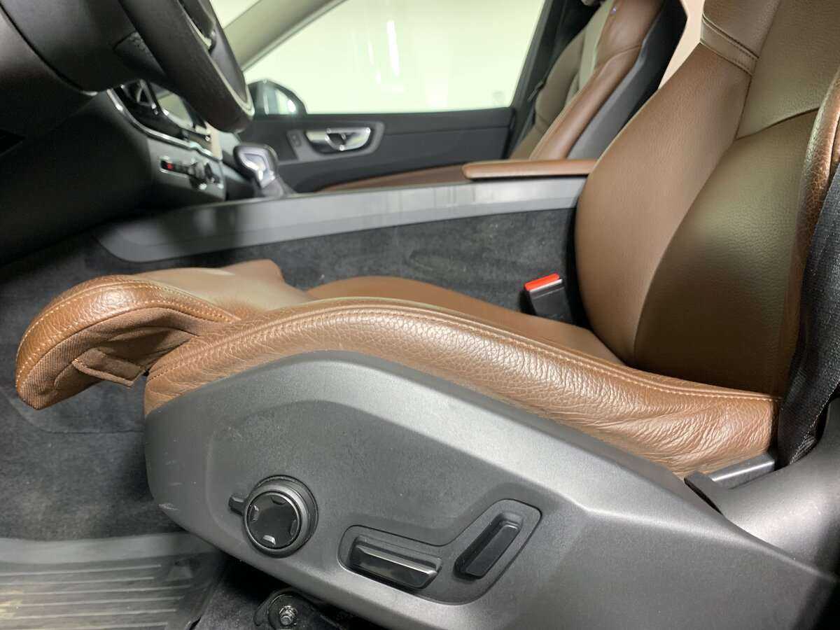 Volvo XC60 б/у, 2019, Автоматическая. Фото: #13