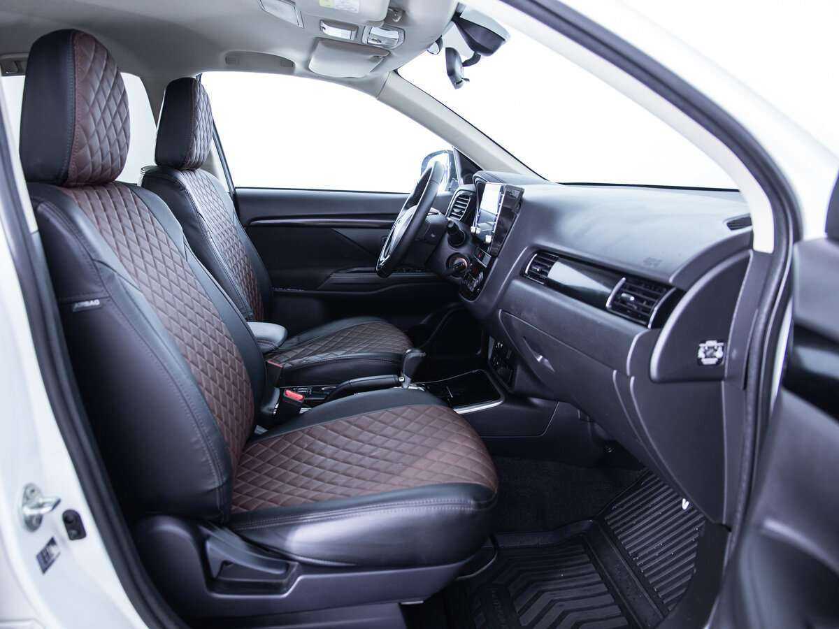 Mitsubishi Outlander б/у, 2020, Вариатор. Фото: #11