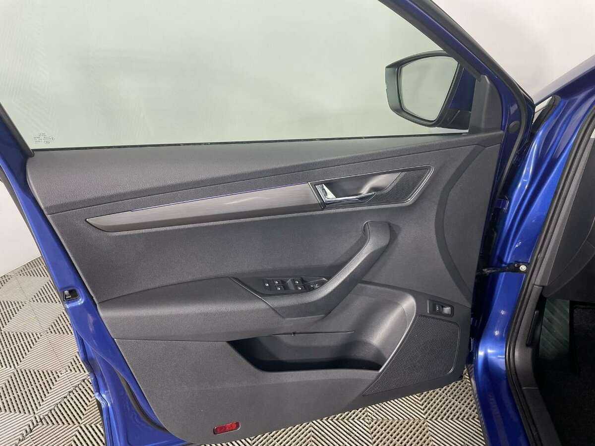 Skoda Karoq б/у, 2020, Автоматическая. Фото: #4