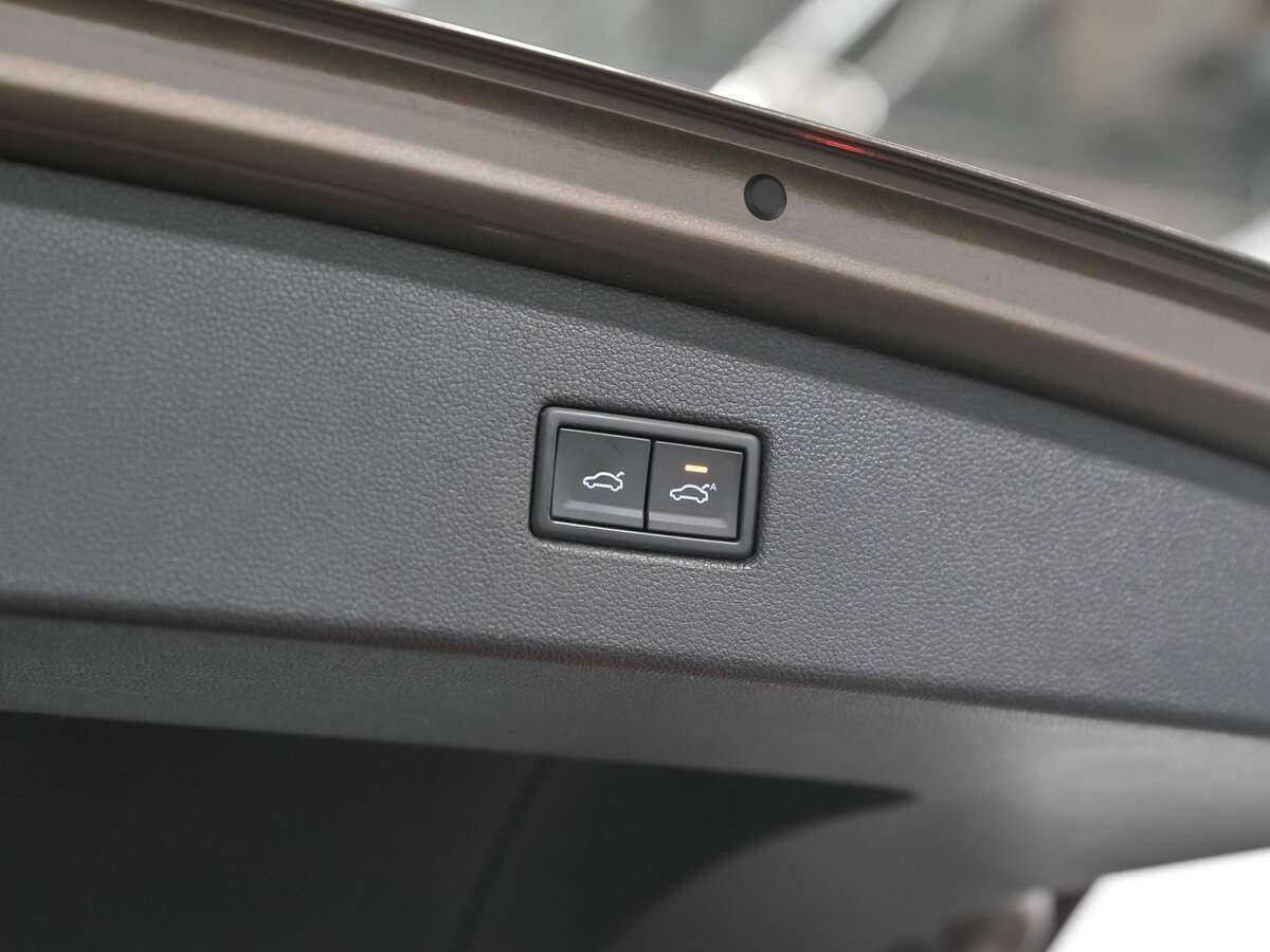 Volkswagen Tiguan б/у, 2018, Роботизированная. Фото: #16