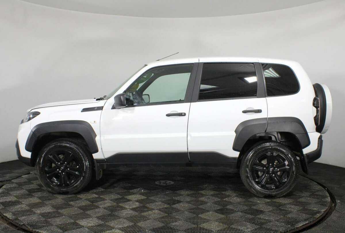 Lada (ВАЗ) Niva б/у, 2023, Механическая. Фото: #4