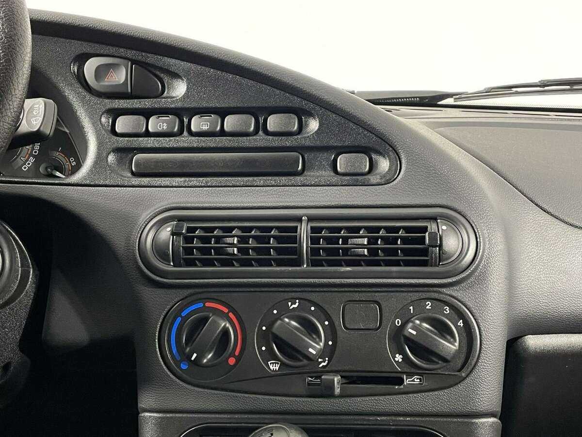 Lada (ВАЗ) Niva б/у, 2023, Механическая. Фото: #11