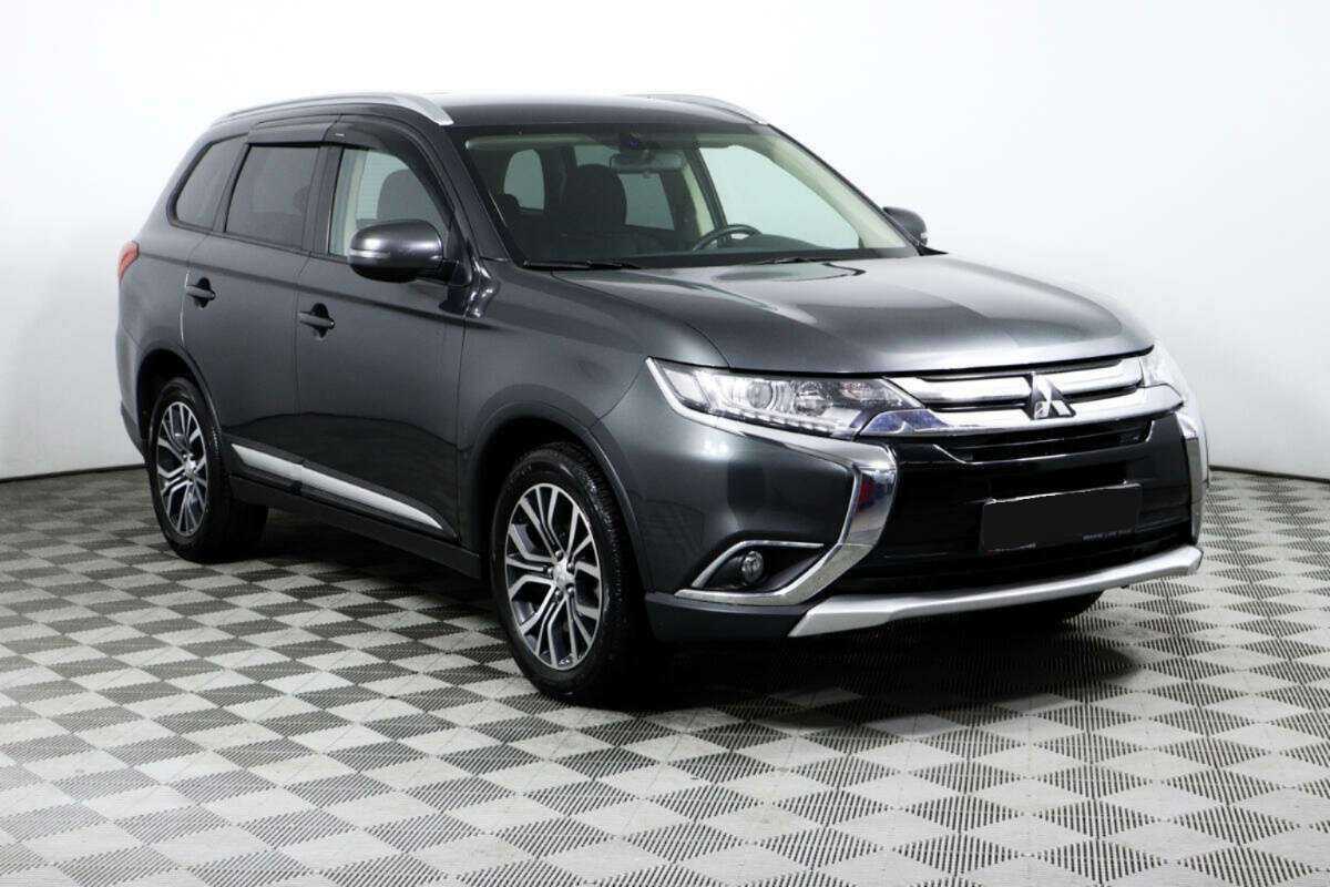 Mitsubishi Outlander б/у, 2018, Вариатор. Фото: #2