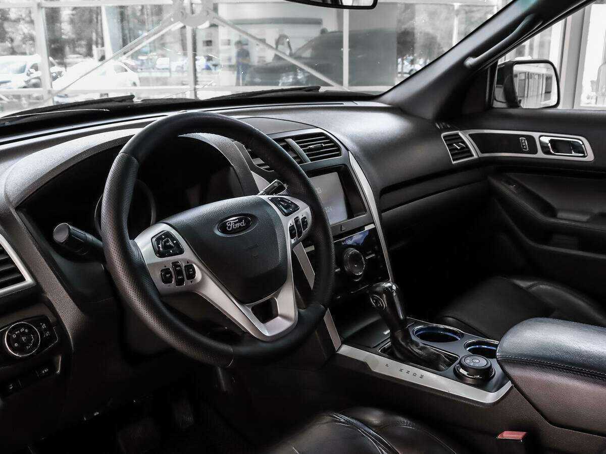Ford Explorer б/у, 2014, Автоматическая. Фото: #8