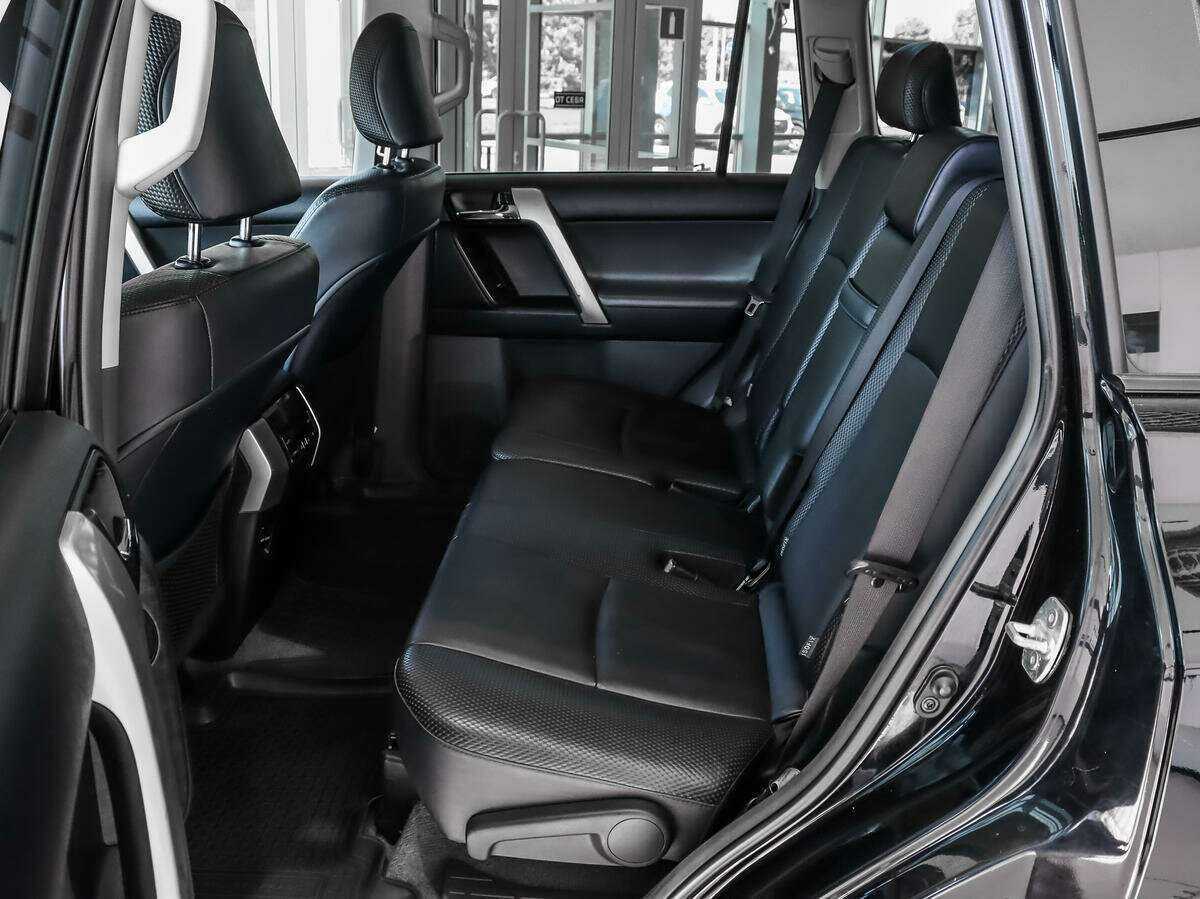 Toyota Land Cruiser Prado б/у, 2012, Автоматическая. Фото: #11