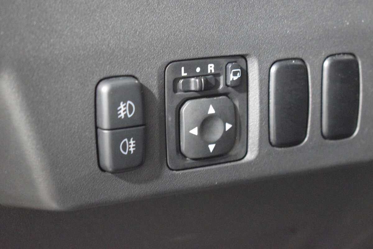 Mitsubishi Pajero б/у, 2014, Автоматическая. Фото: #8