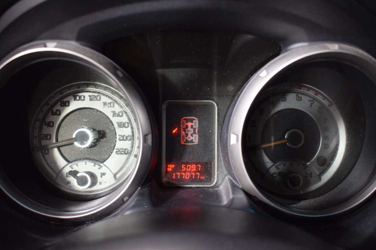 Mitsubishi Pajero б/у, 2014, Автоматическая. Фото: #15