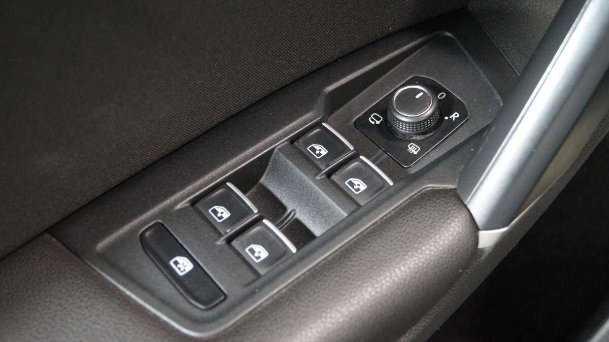 Volkswagen Tiguan б/у, 2018, Роботизированная. Фото: #9