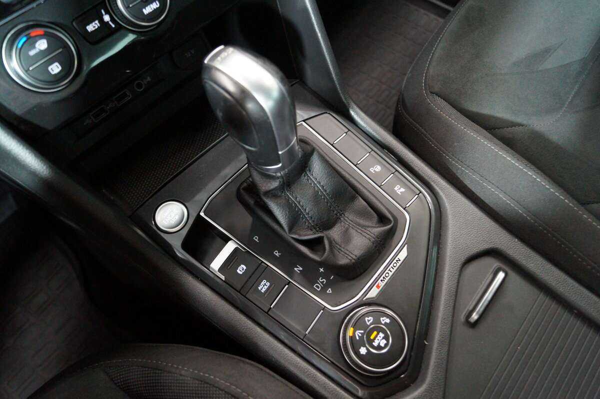 Volkswagen Tiguan б/у, 2018, Роботизированная. Фото: #21