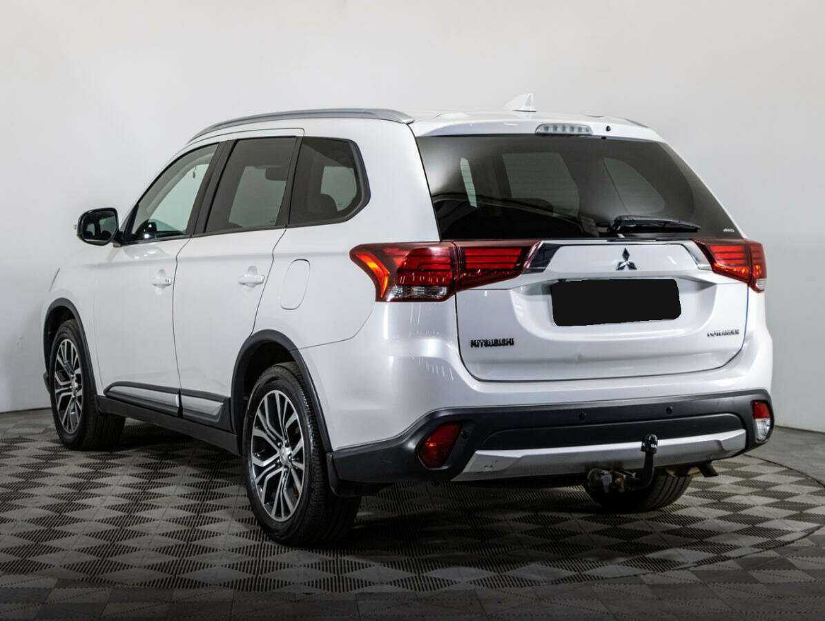 Mitsubishi Outlander б/у, 2018, Вариатор. Фото: #6