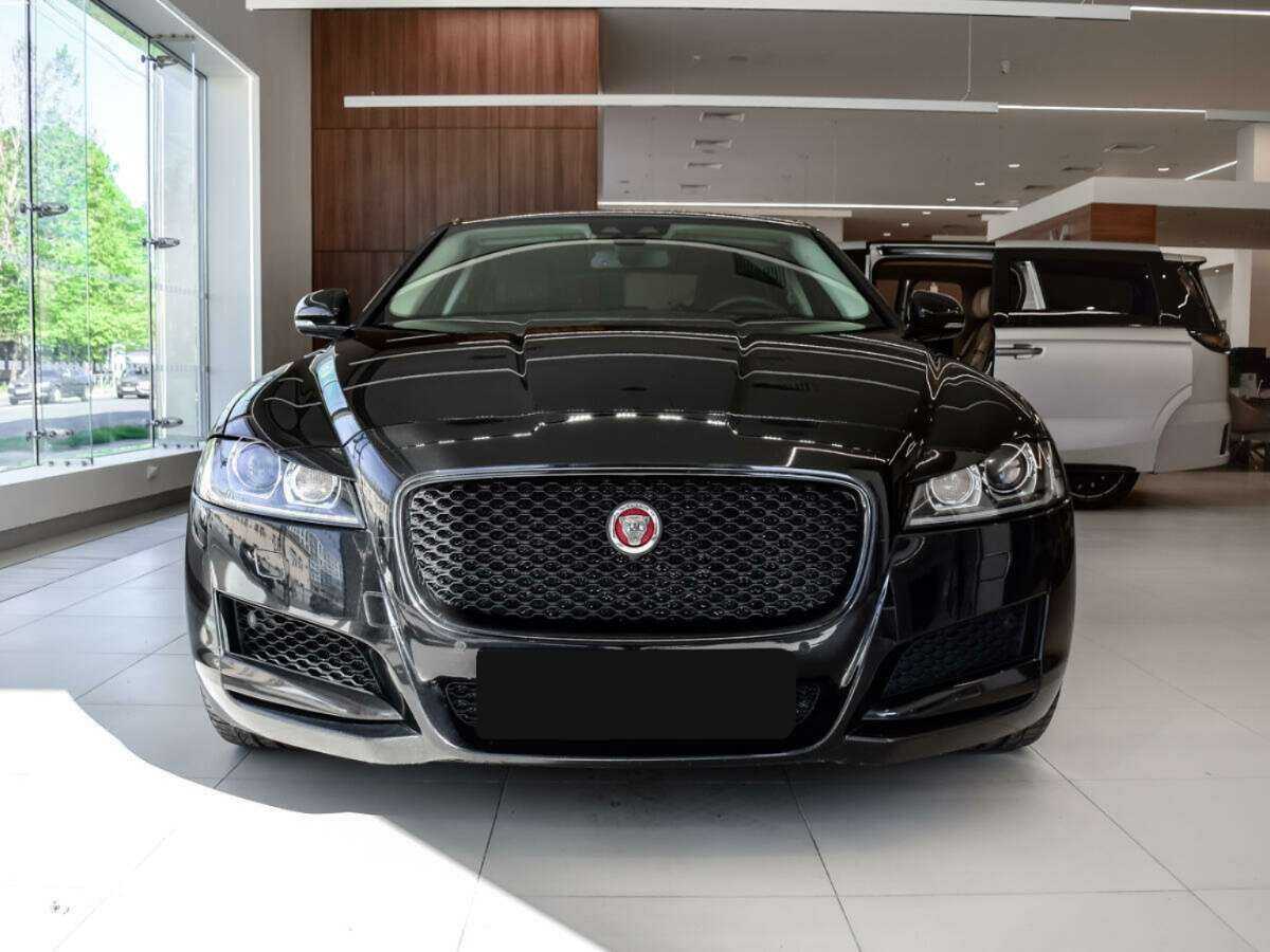 Jaguar XF б/у, 2017, Автоматическая. Фото: #1