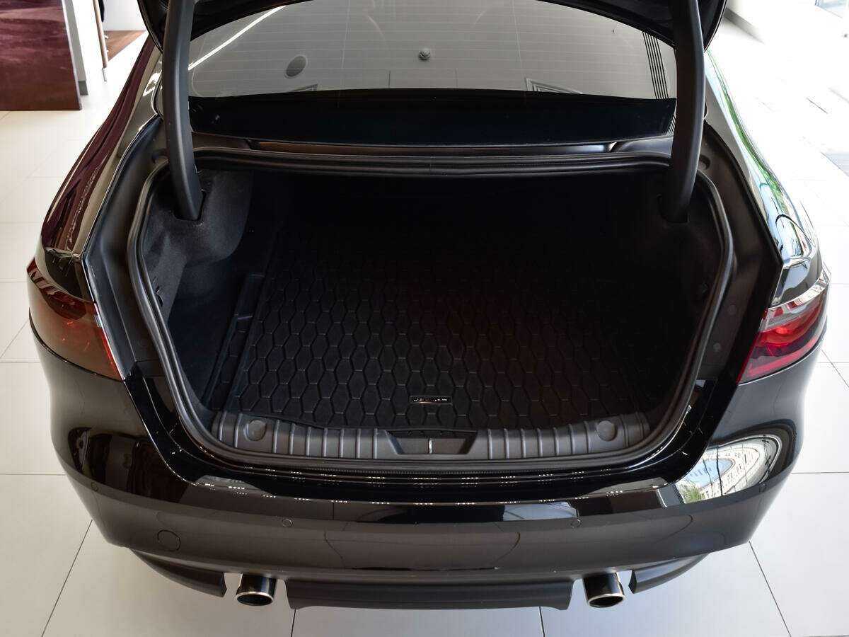 Jaguar XF б/у, 2017, Автоматическая. Фото: #11