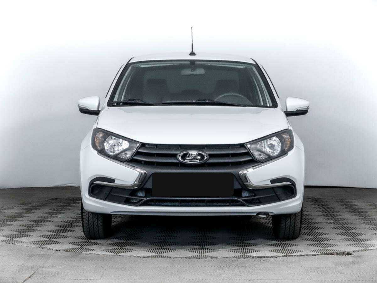 Lada (ВАЗ) Granta б/у, 2023, Механическая. Фото: #1
