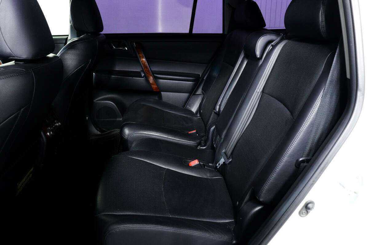Toyota Highlander б/у, 2012, Автоматическая. Фото: #11