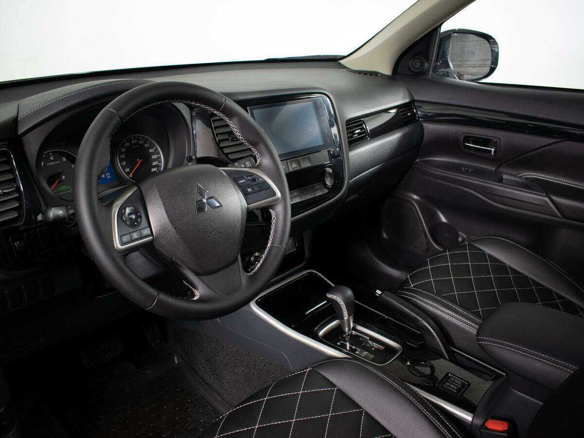 Mitsubishi Outlander б/у, 2022, Вариатор. Фото: #12