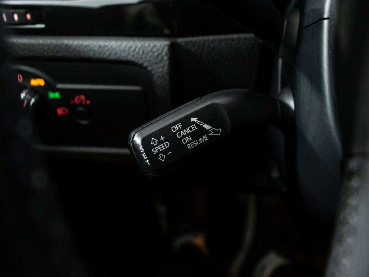 Volkswagen Touareg б/у, 2012, Автоматическая. Фото: #22