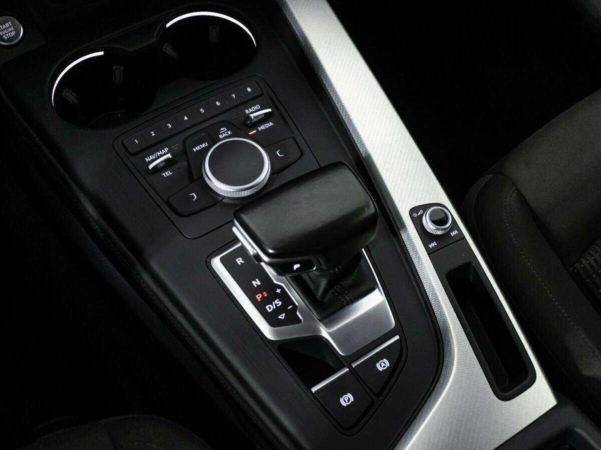 Audi A4 б/у, 2015, Роботизированная. Фото: #12