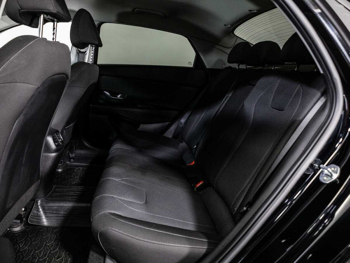 Hyundai Elantra б/у, 2020, Автоматическая. Фото: #9