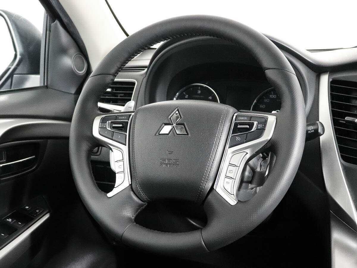 Mitsubishi Pajero Sport б/у, 2018, Автоматическая. Фото: #12