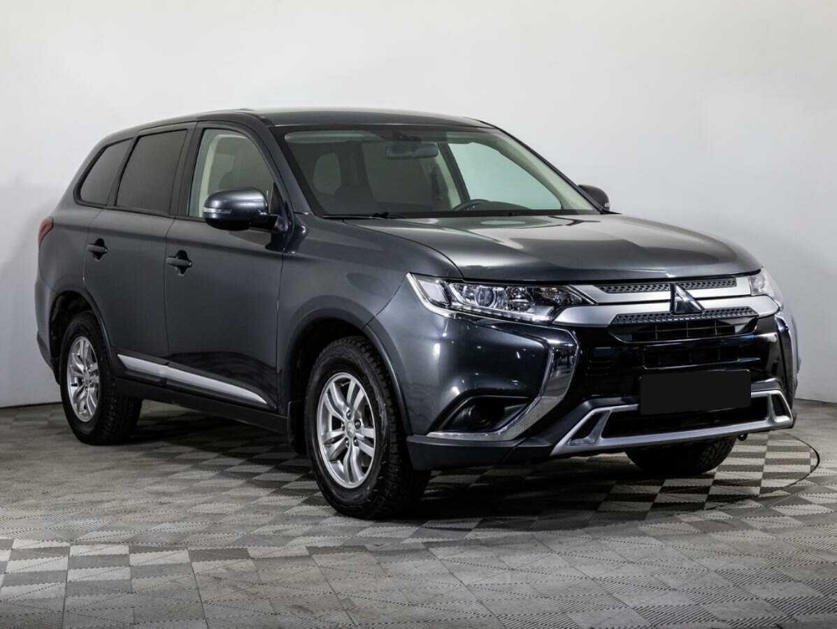 Mitsubishi Outlander б/у, 2019, Вариатор. Фото: #2
