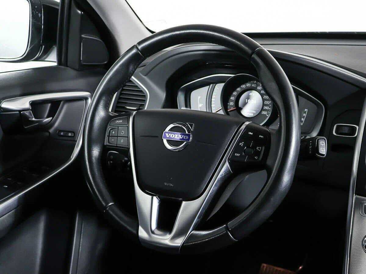 Volvo XC60 б/у, 2017, Автоматическая. Фото: #9