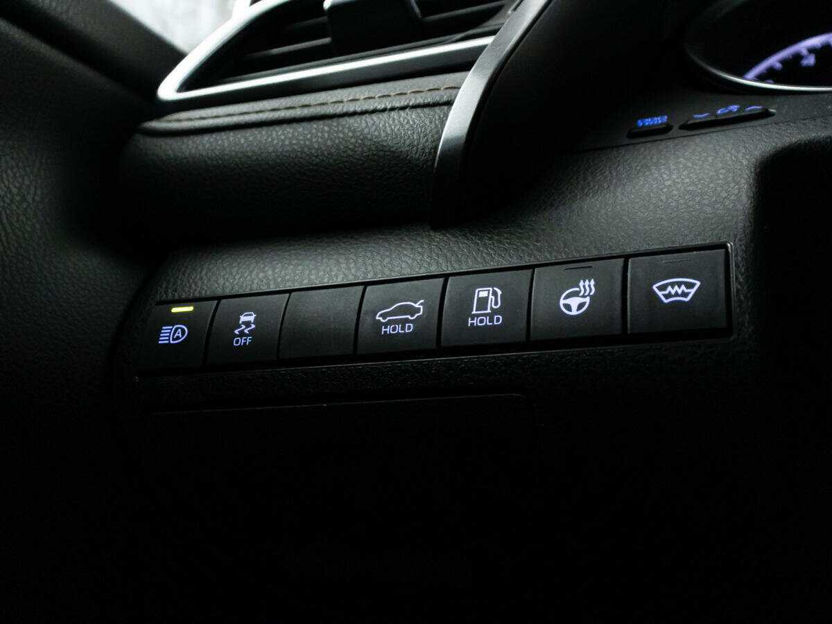 Toyota Camry б/у, 2021, Автоматическая. Фото: #18