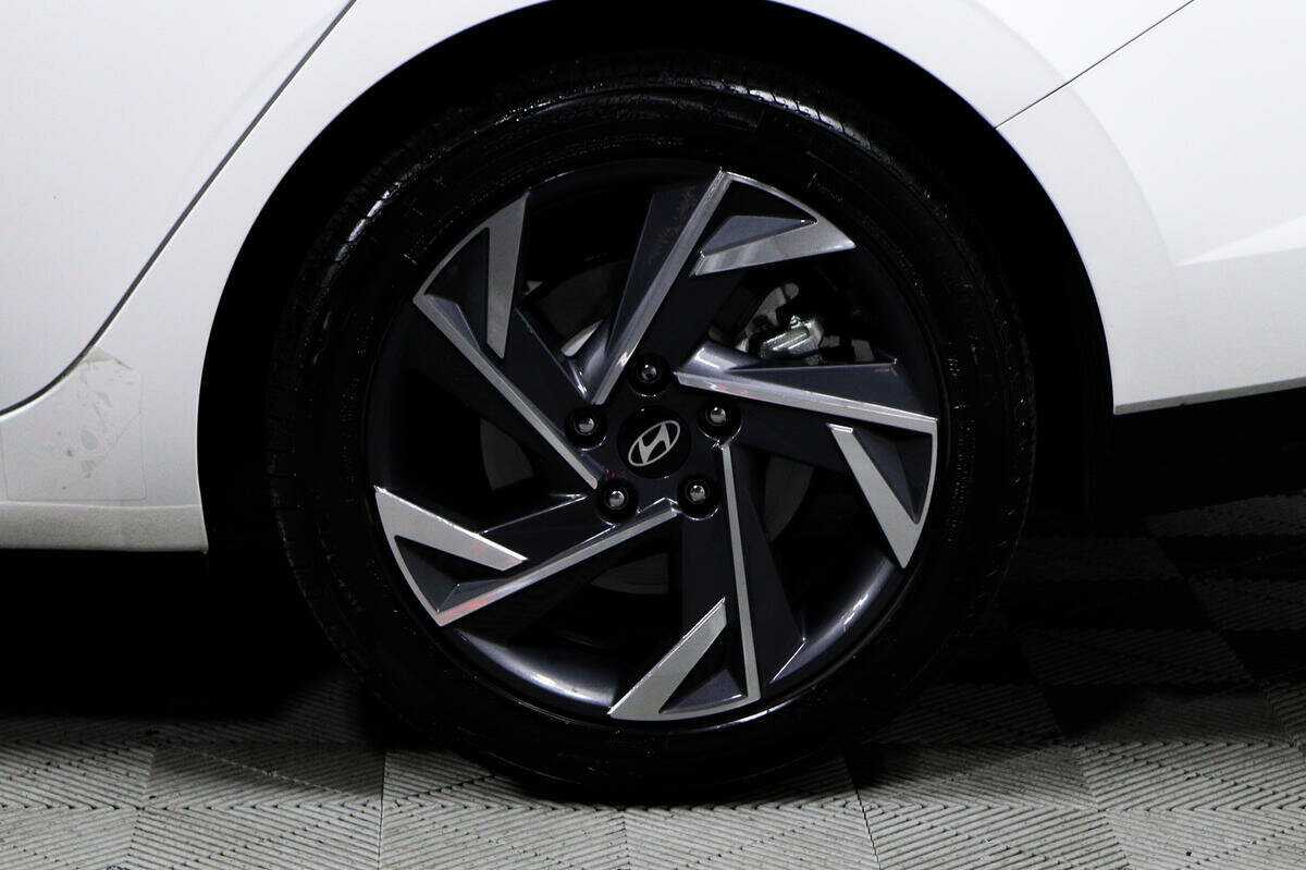 Hyundai Elantra б/у, 2023, Вариатор. Фото: #13