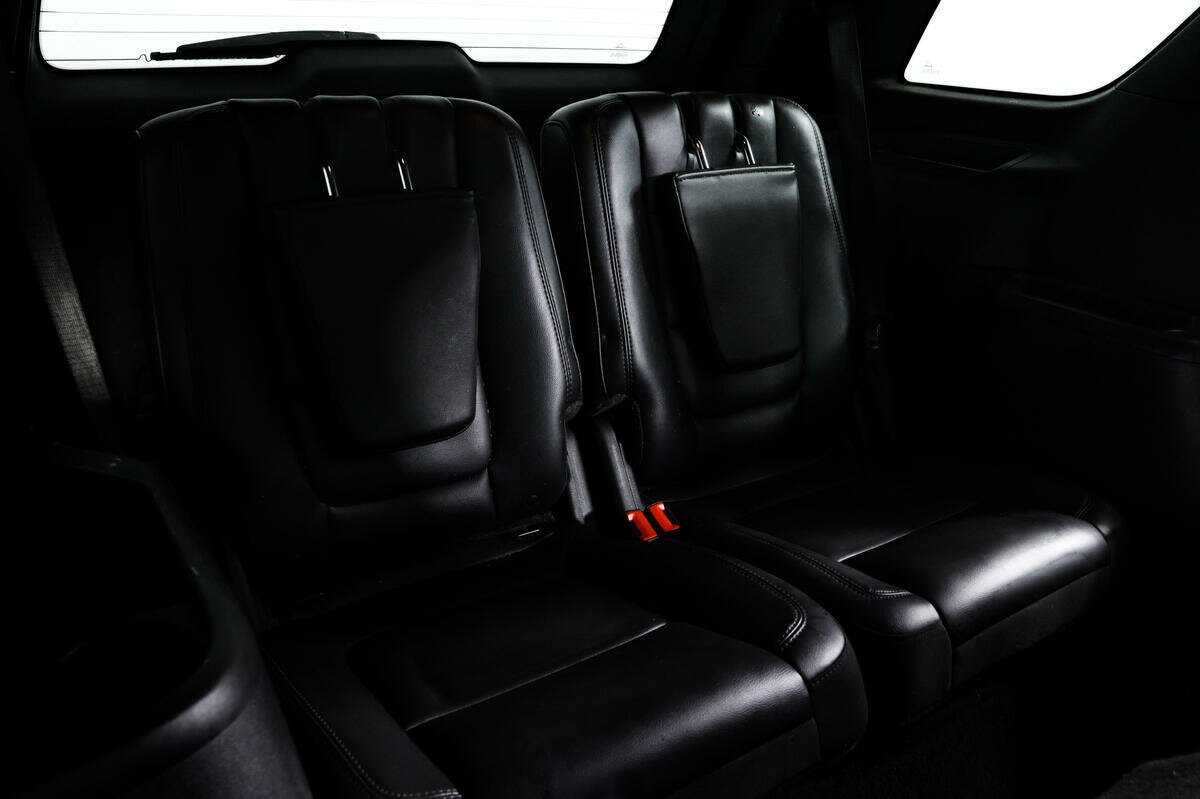 Ford Explorer б/у, 2012, Автоматическая. Фото: #13