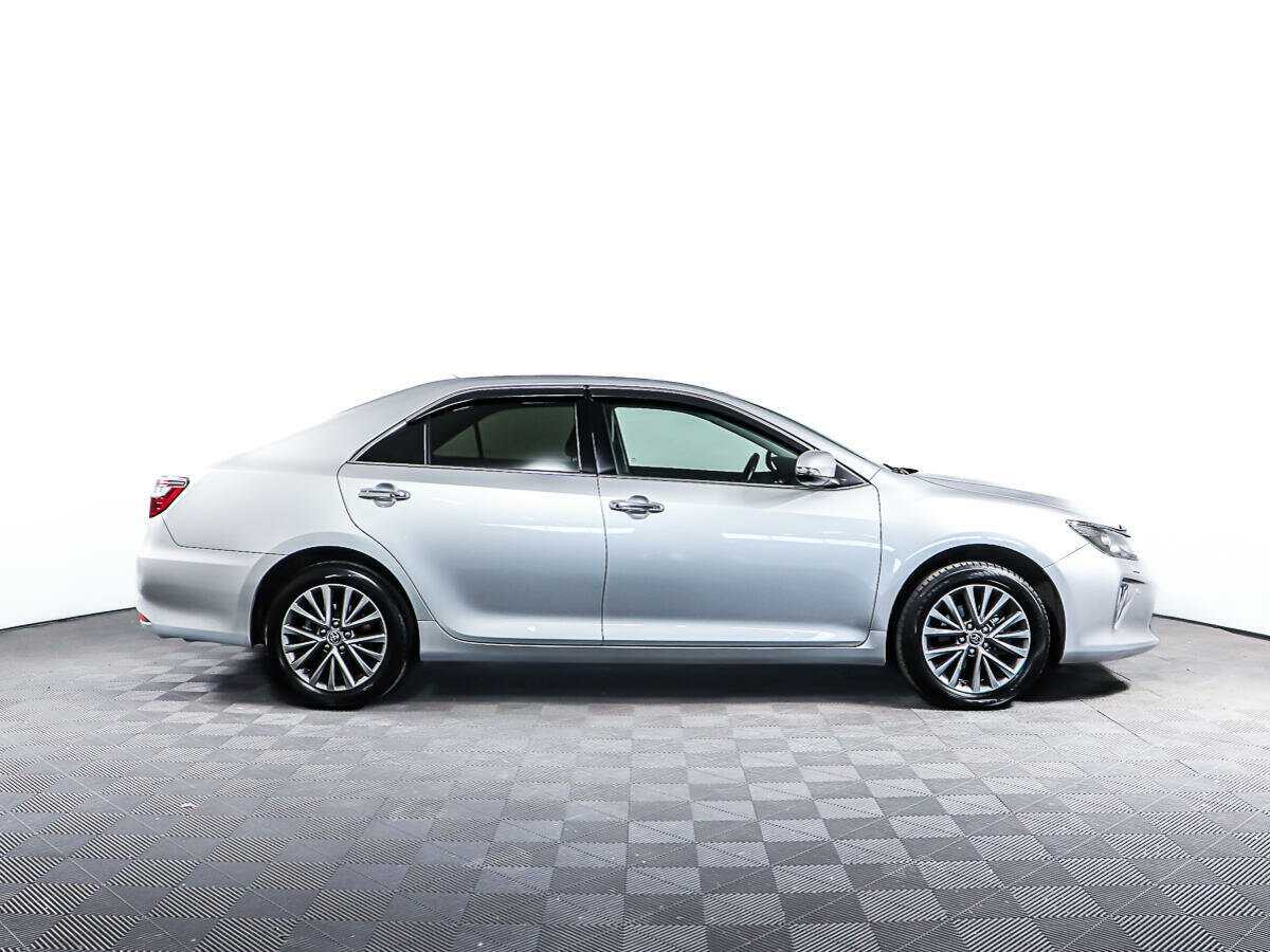 Toyota Camry б/у, 2017, Автоматическая. Фото: #3