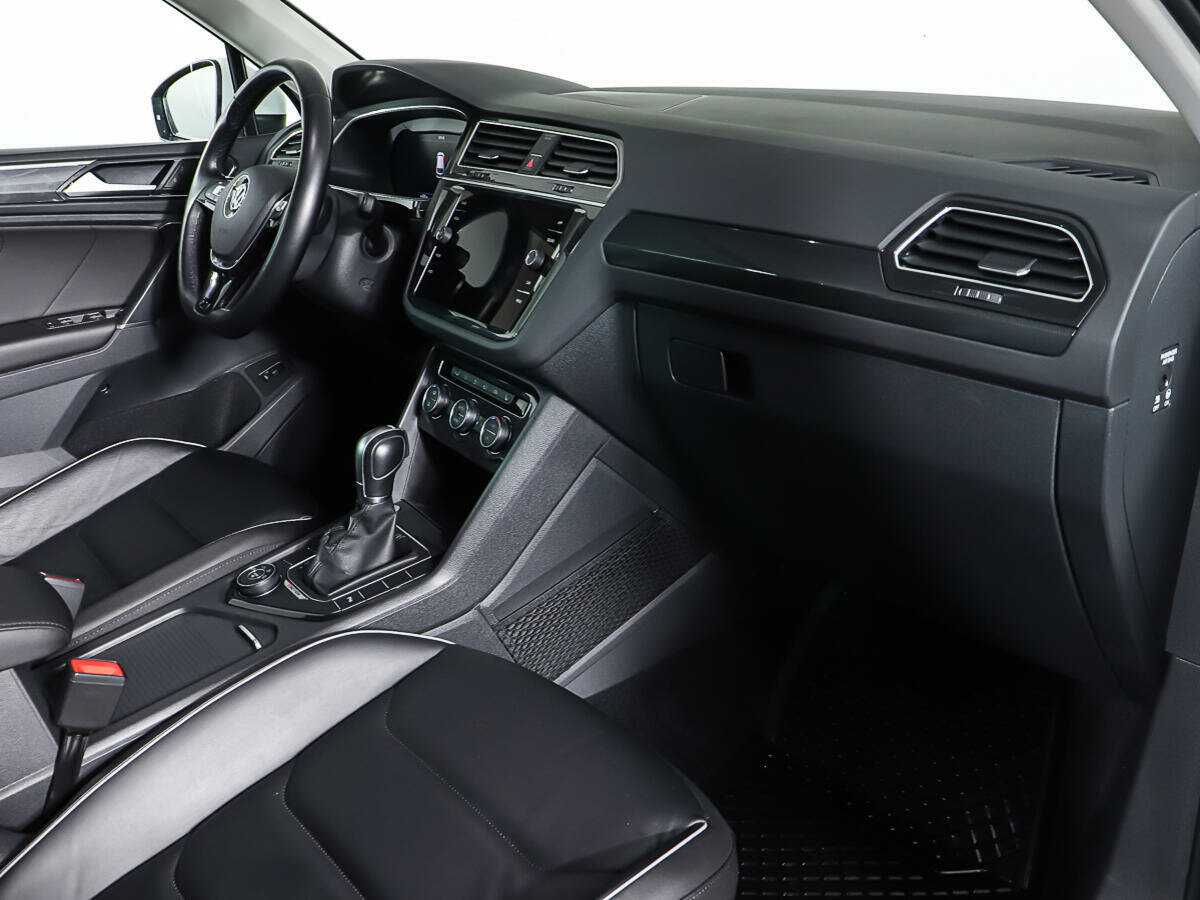 Volkswagen Tiguan б/у, 2017, Роботизированная. Фото: #8