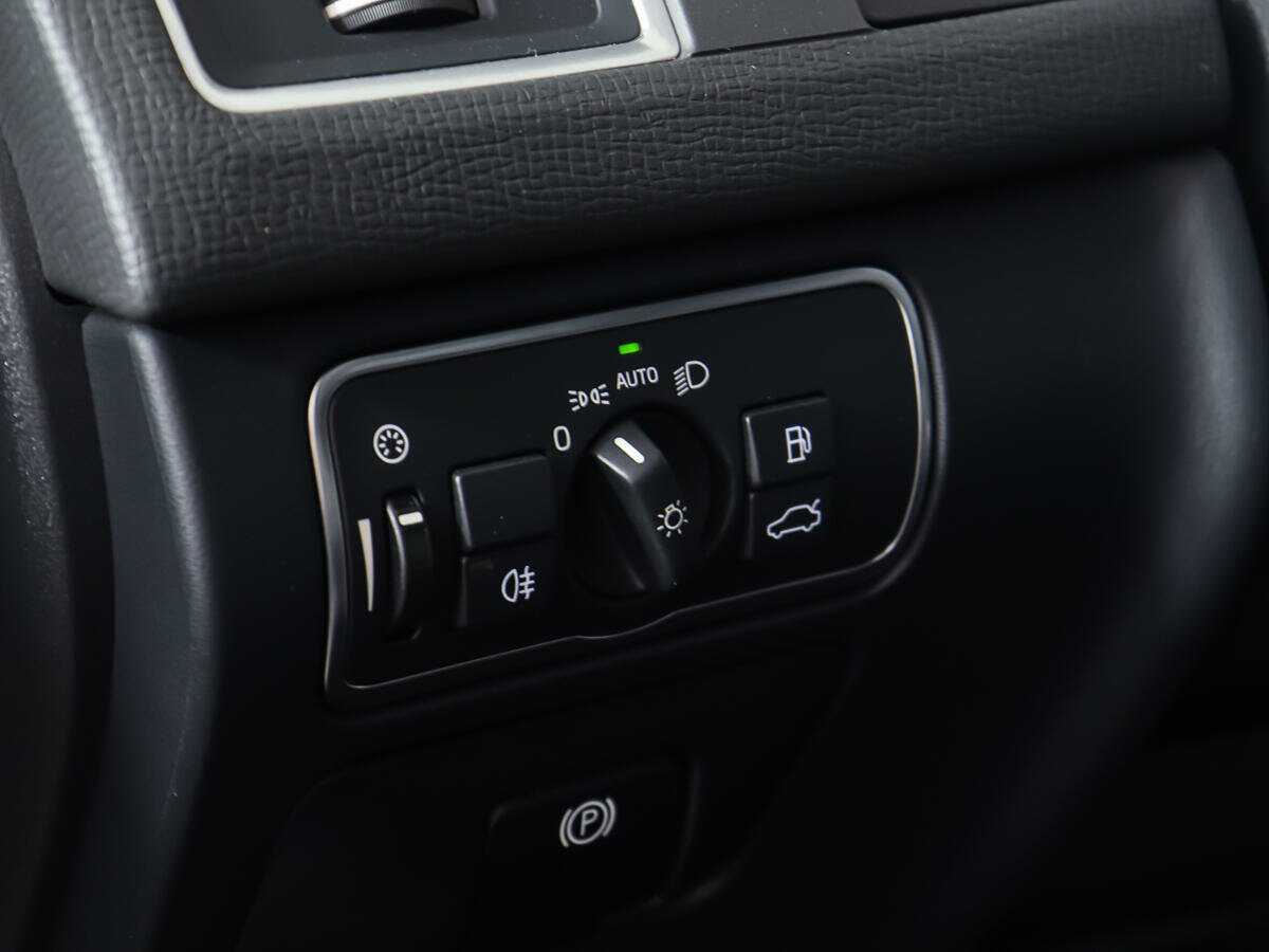 Volvo XC60 б/у, 2015, Автоматическая. Фото: #19