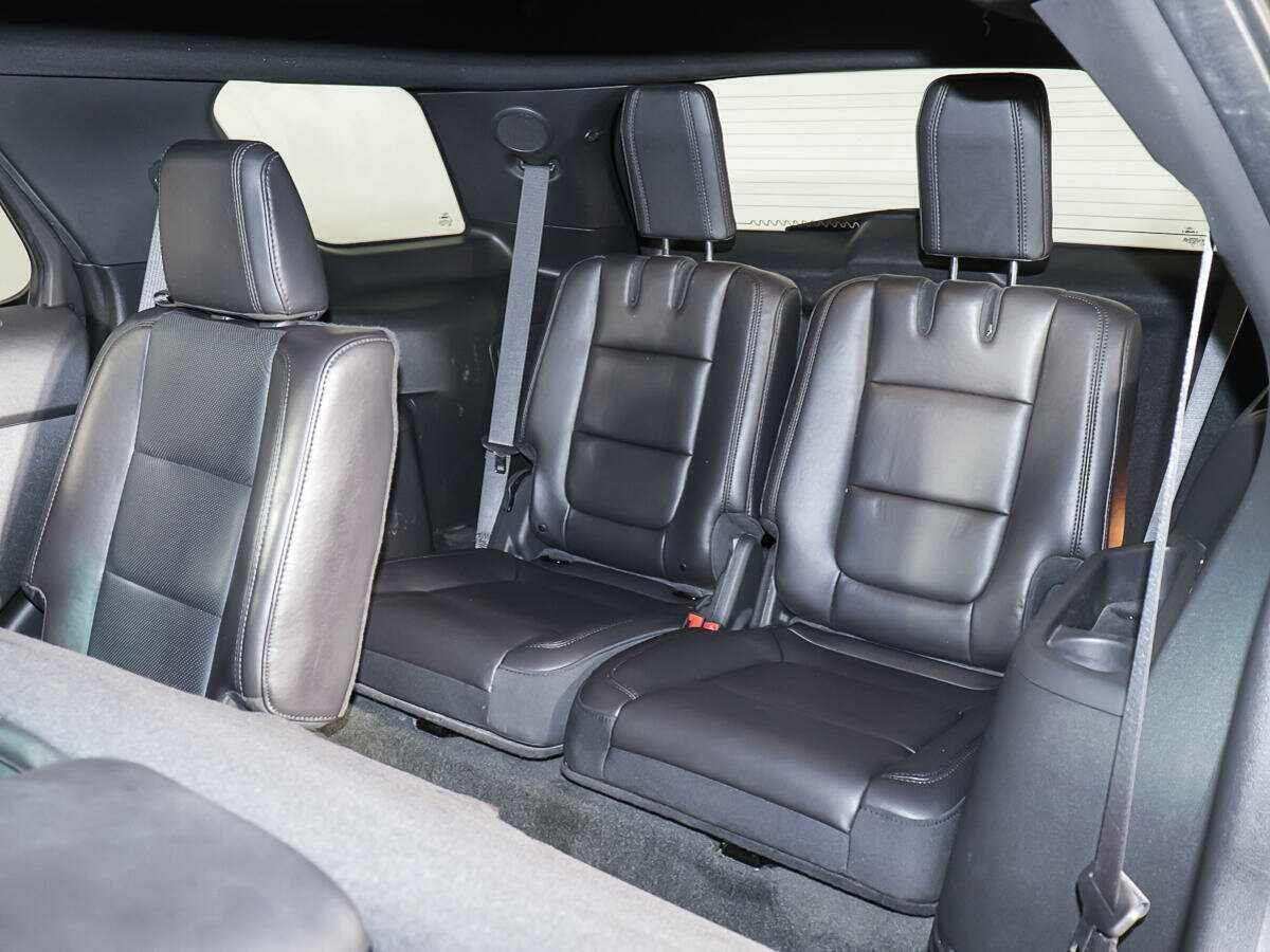 Ford Explorer б/у, 2013, Автоматическая. Фото: #12