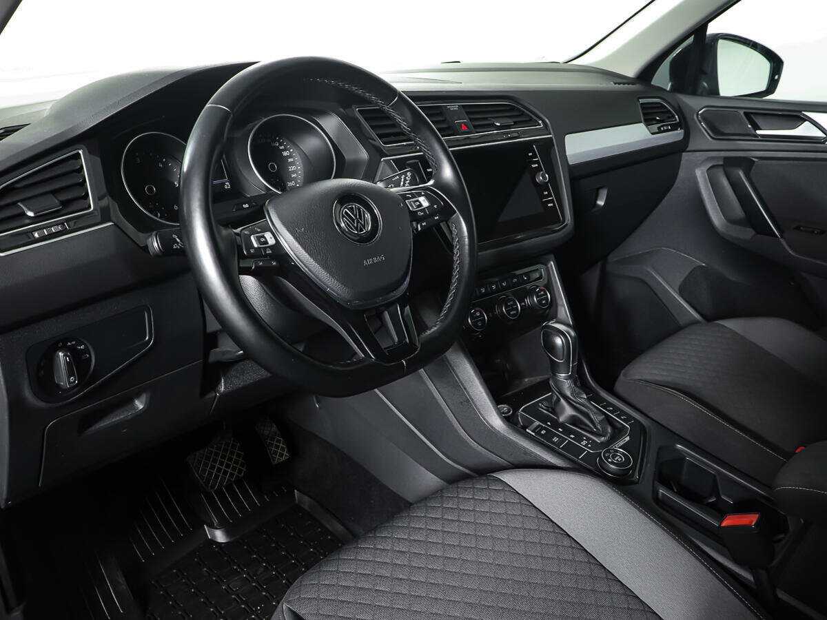 Volkswagen Tiguan б/у, 2018, Роботизированная. Фото: #11