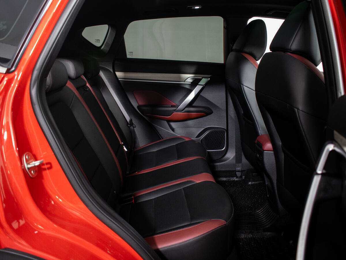 Geely Coolray б/у, 2023, Роботизированная. Фото: #8