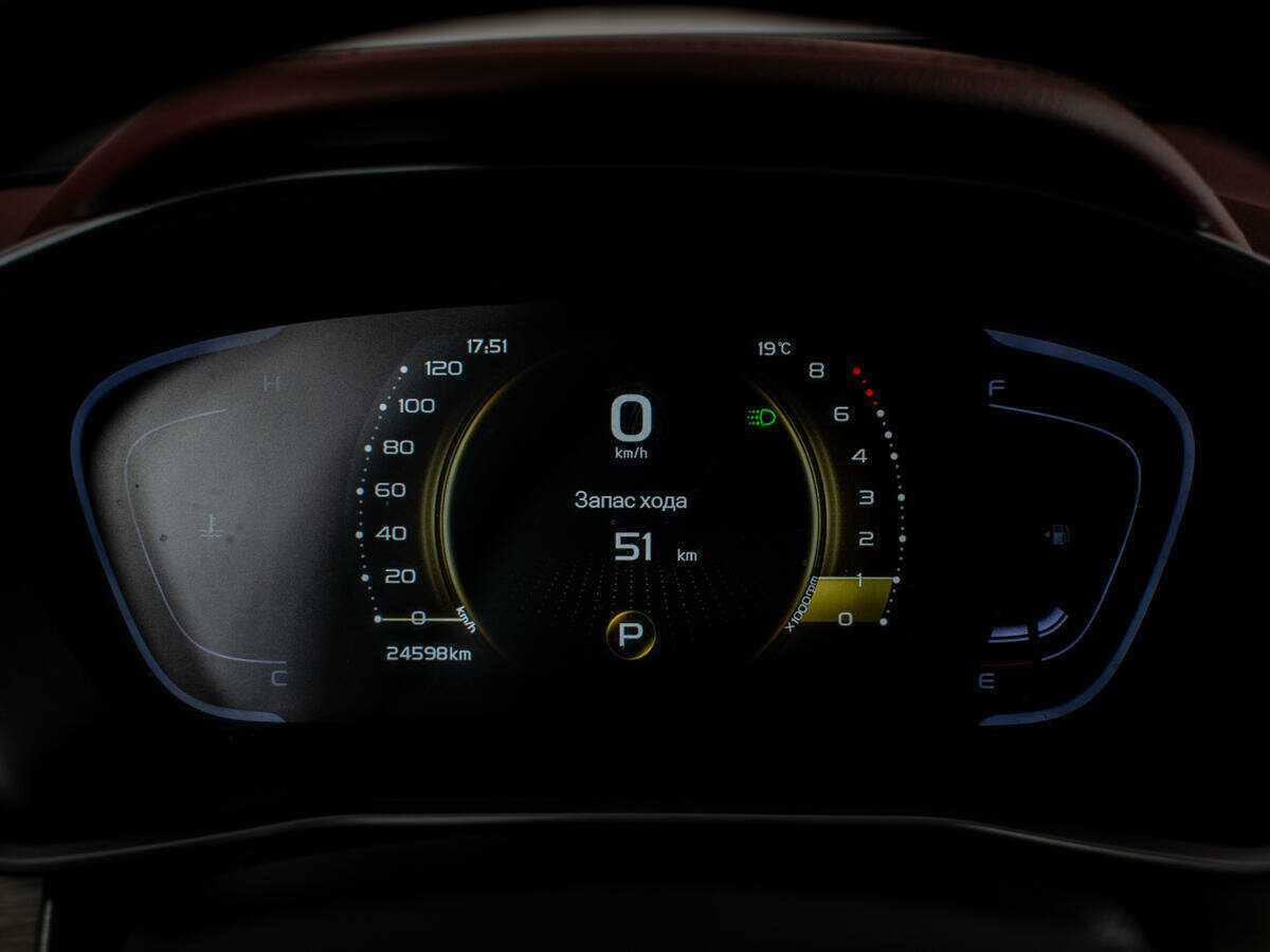 Geely Coolray б/у, 2023, Роботизированная. Фото: #10