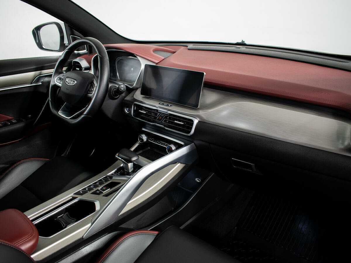 Geely Coolray б/у, 2023, Роботизированная. Фото: #6