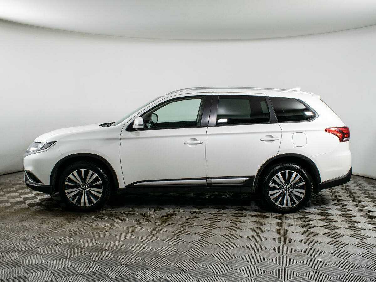 Mitsubishi Outlander б/у, 2020, Вариатор. Фото: #7