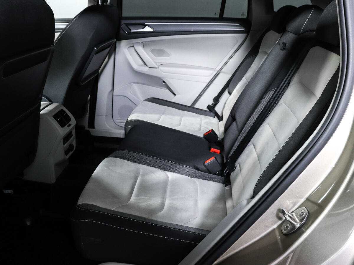 Volkswagen Tiguan б/у, 2018, Роботизированная. Фото: #9