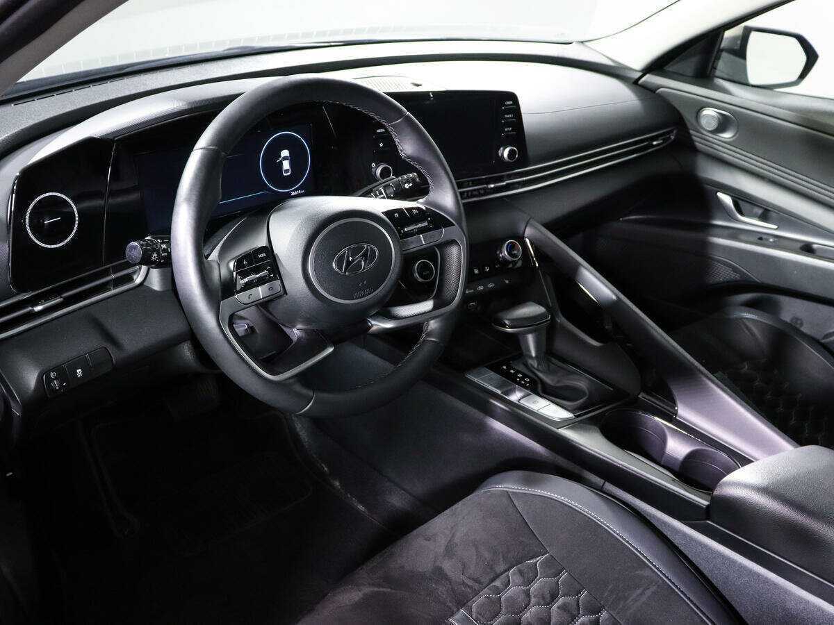 Hyundai Elantra б/у, 2022, Автоматическая. Фото: #13