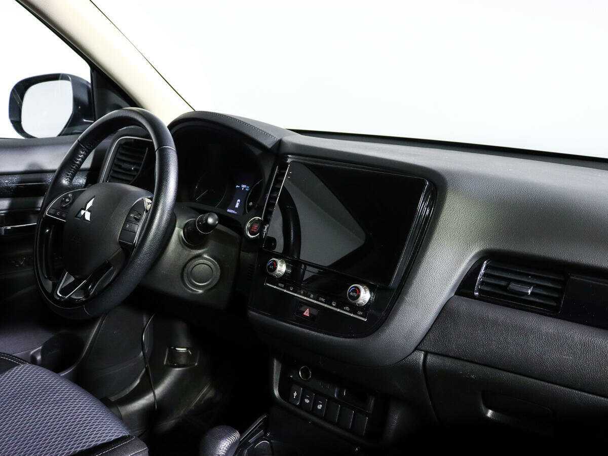 Mitsubishi Outlander б/у, 2021, Вариатор. Фото: #6