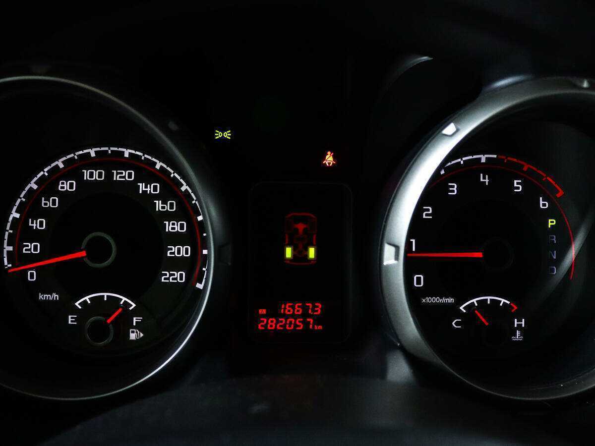 Mitsubishi Pajero б/у, 2014, Автоматическая. Фото: #8