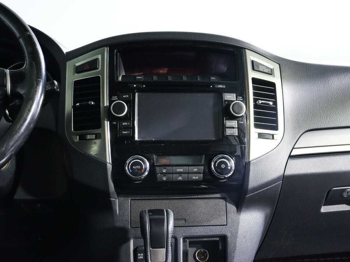 Mitsubishi Pajero б/у, 2014, Автоматическая. Фото: #10