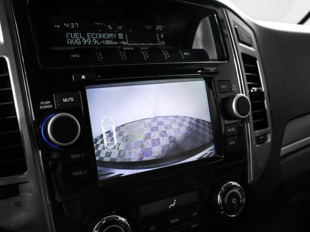 Mitsubishi Pajero б/у, 2014, Автоматическая. Фото: #12