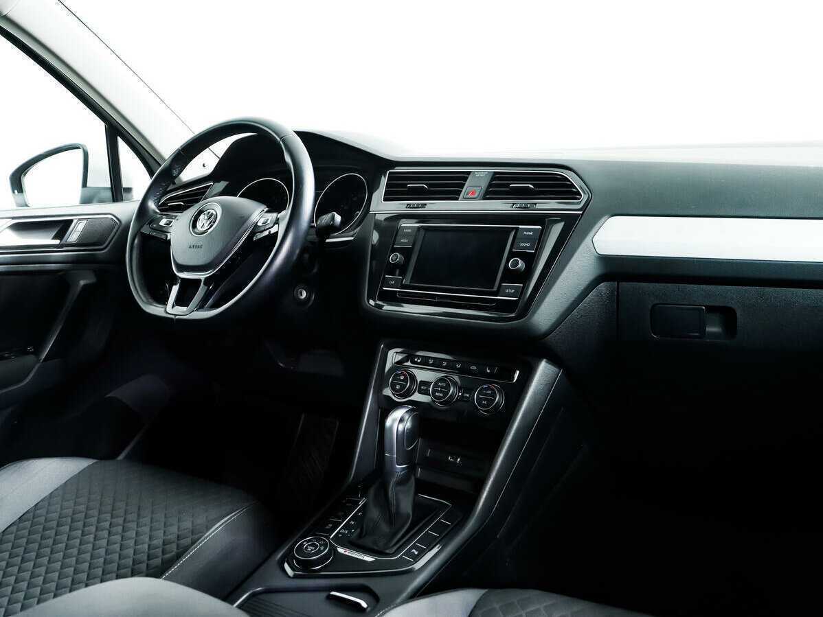 Volkswagen Tiguan б/у, 2017, Роботизированная. Фото: #8