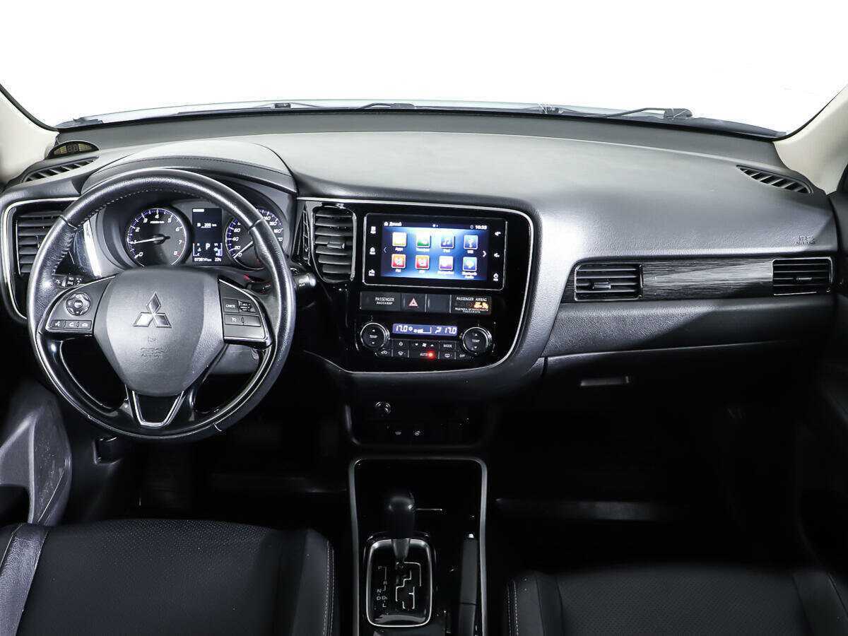 Mitsubishi Outlander б/у, 2017, Вариатор. Фото: #10
