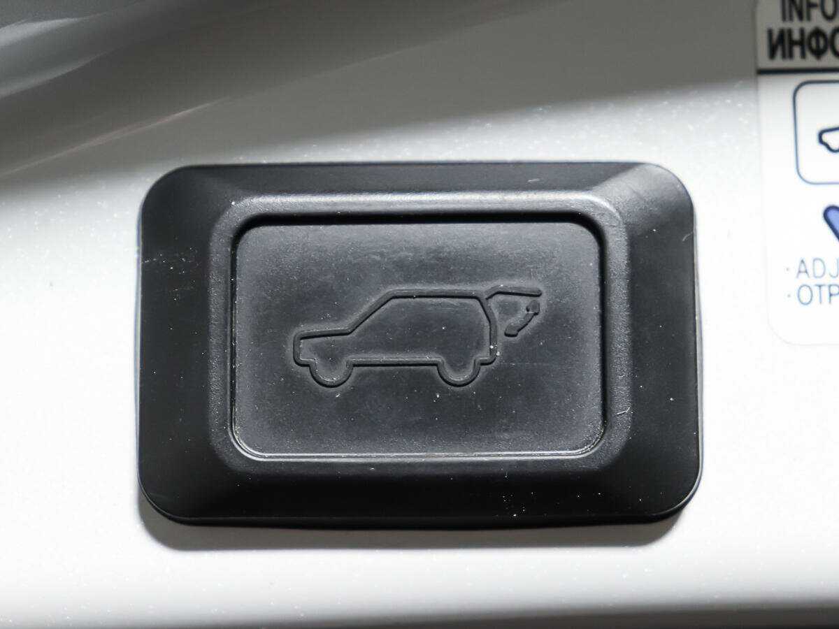 Toyota RAV4 б/у, 2018, Автоматическая. Фото: #18