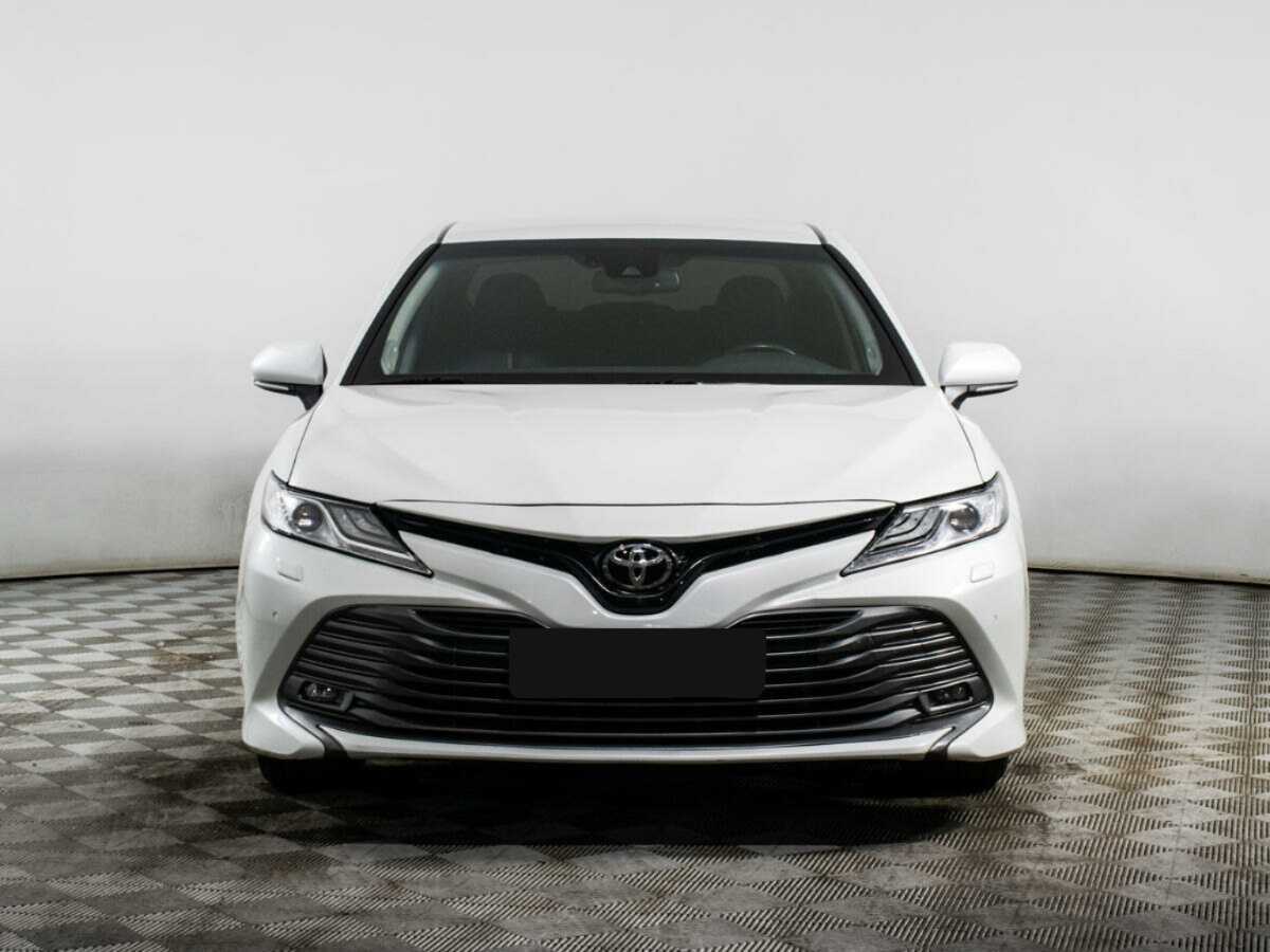 Toyota Camry б/у, 2019, Автоматическая. Фото: #1