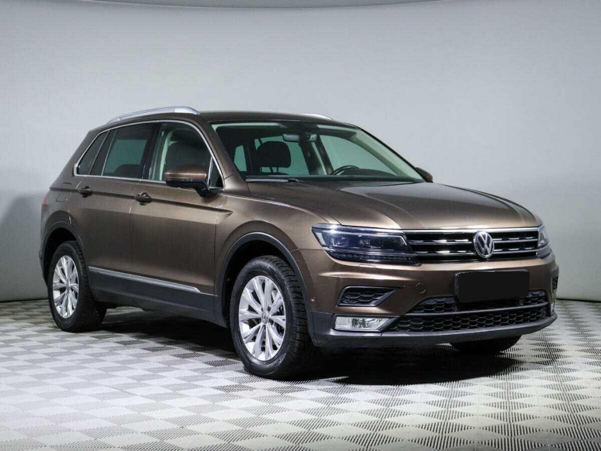 Volkswagen Tiguan б/у, 2017, Роботизированная. Фото: #2