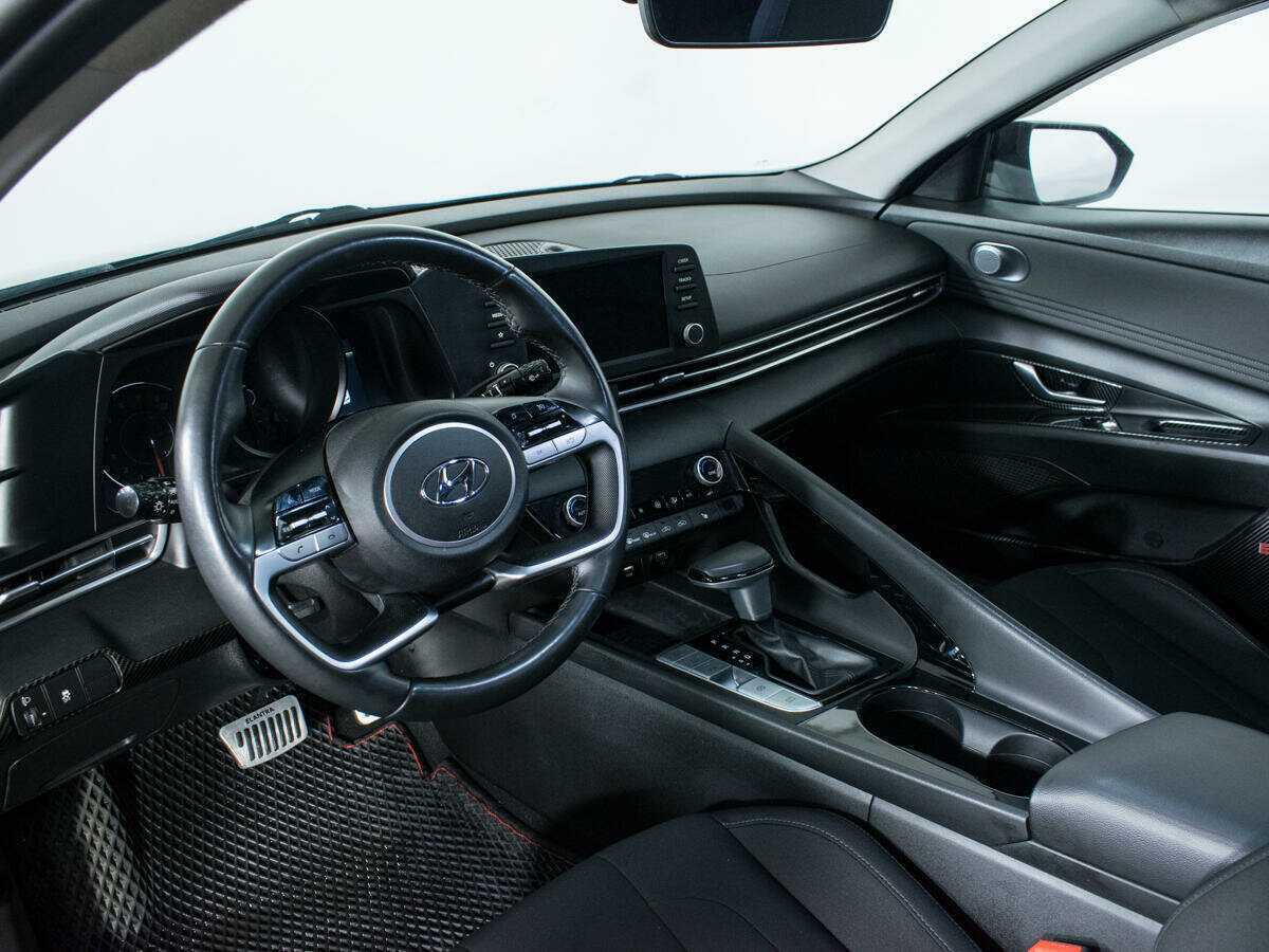 Hyundai Elantra б/у, 2020, Автоматическая. Фото: #12
